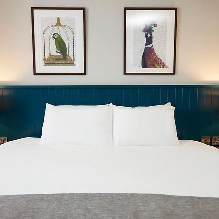 The Caledonian Hotel Leven  Екстериор снимка