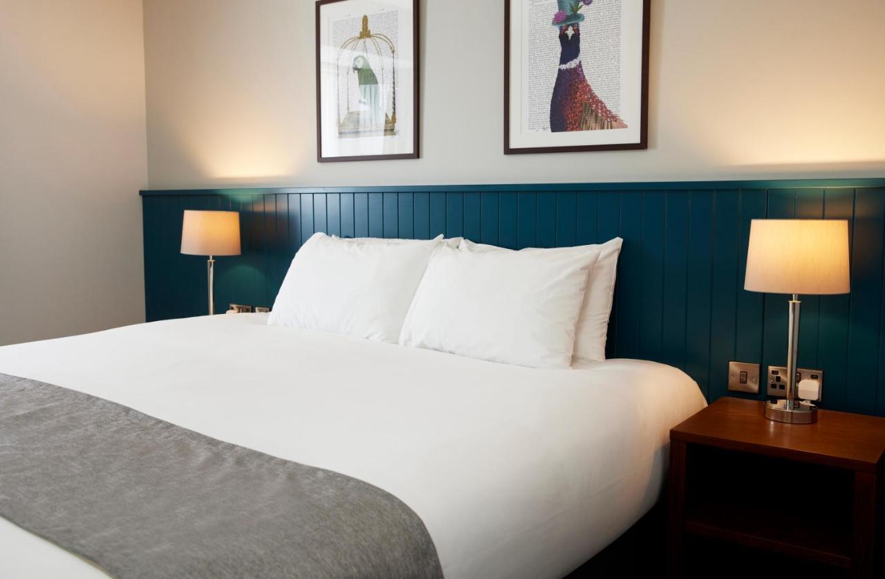 The Caledonian Hotel Leven  Екстериор снимка