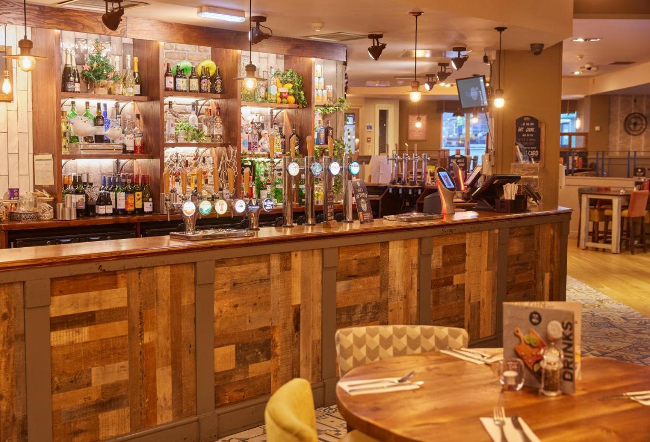 The Caledonian Hotel Leven  Екстериор снимка