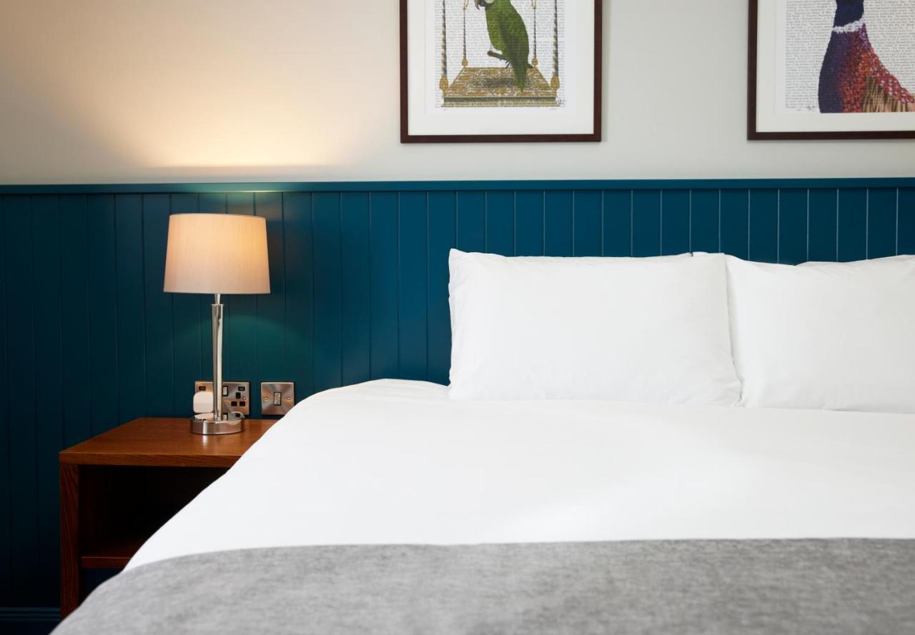 The Caledonian Hotel Leven  Екстериор снимка