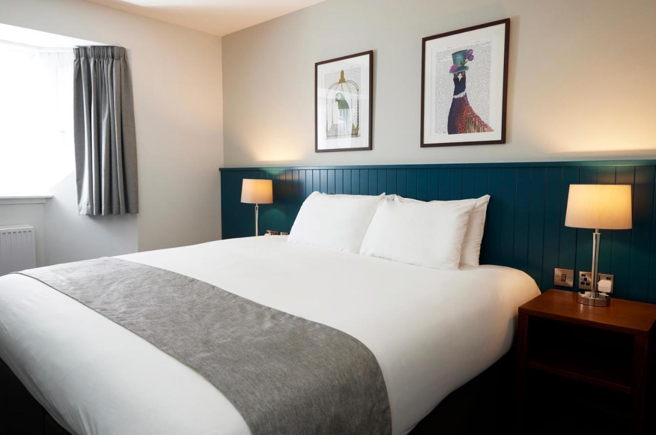 The Caledonian Hotel Leven  Екстериор снимка